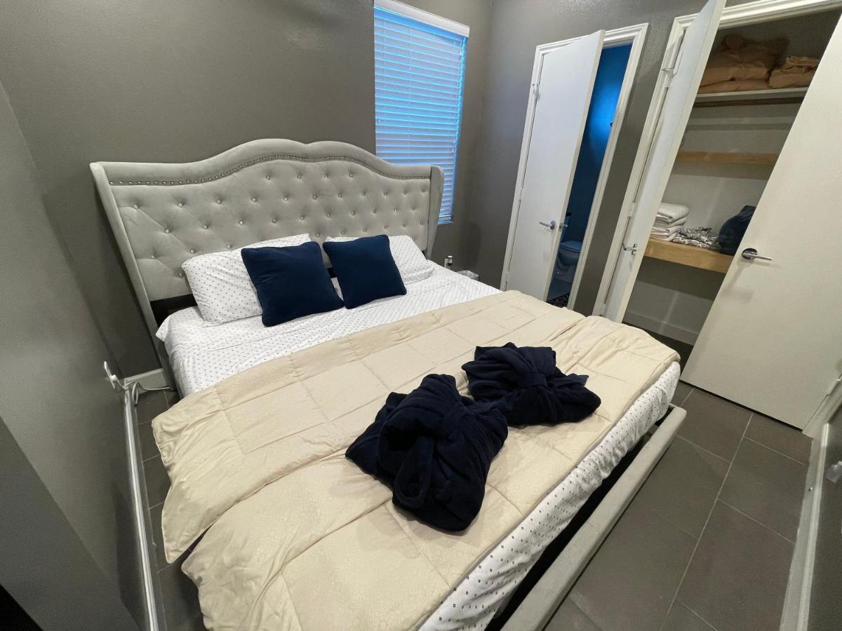 N-E-G Skai Midtown Of Houston 빌라 외부 사진