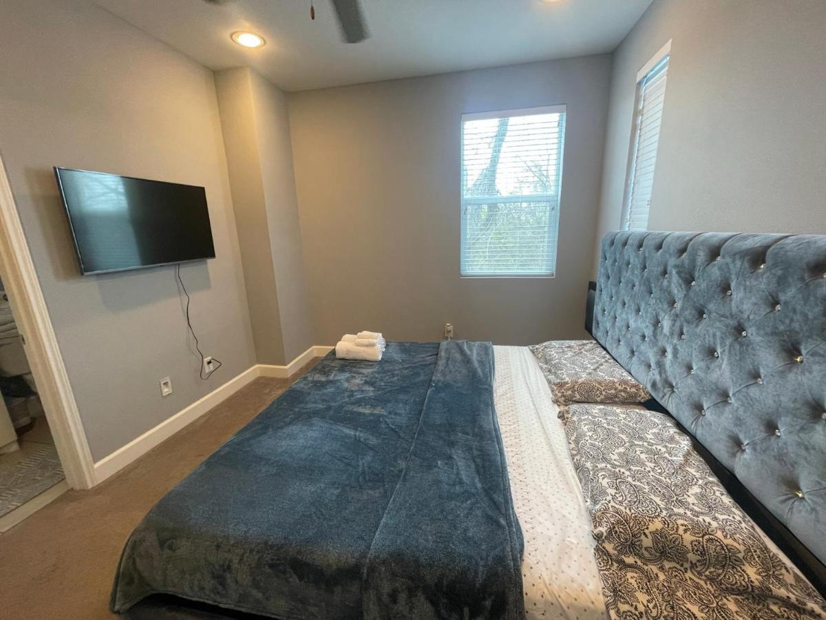 N-E-G Skai Midtown Of Houston 빌라 외부 사진